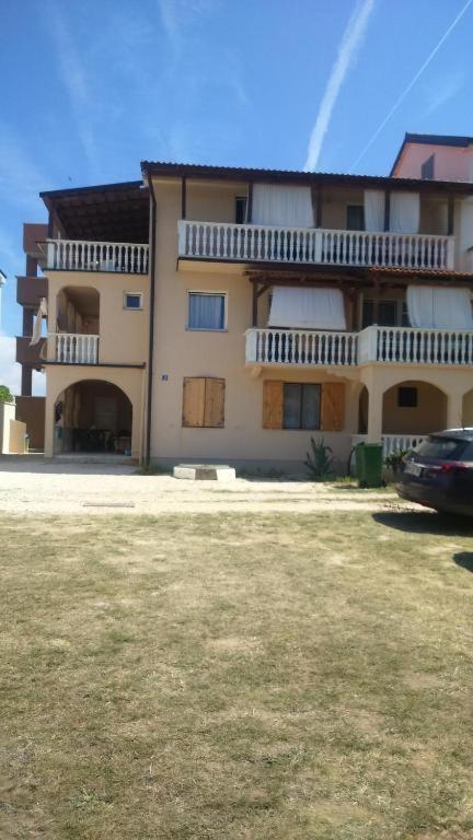 Apartments Ninske Vodice Εξωτερικό φωτογραφία